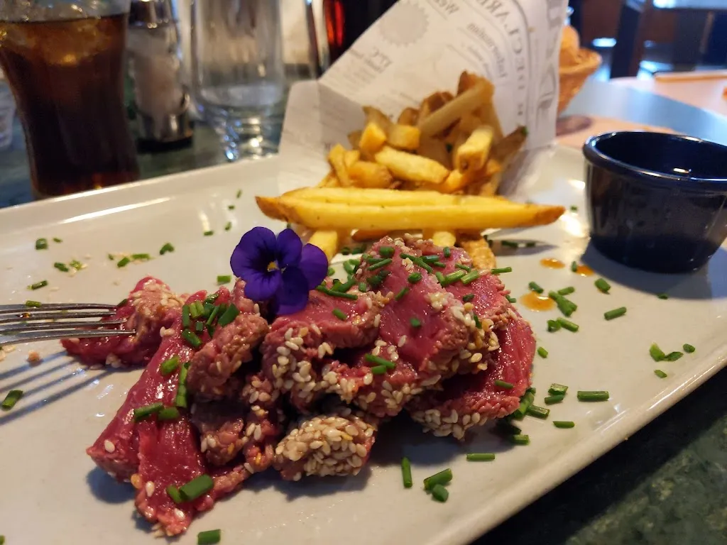 Alan Langlois_La rumeur_Semur-en-Auxois_review