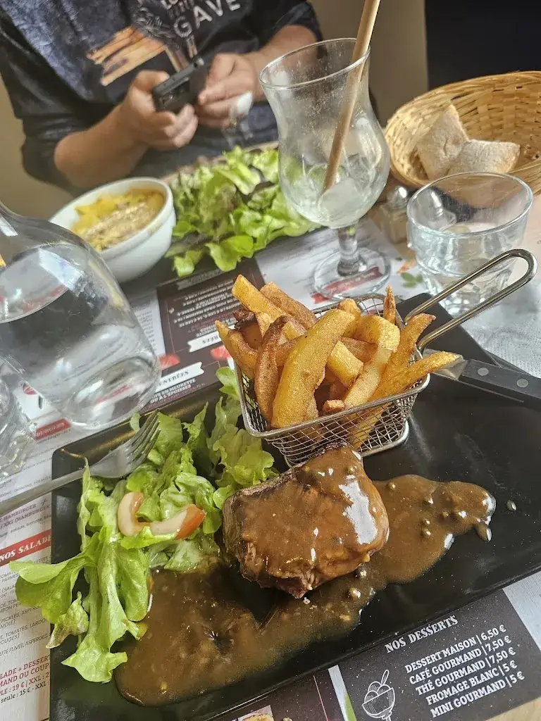 Restaurant Brasserie du Marché_Semur-en-Auxois_slider_image_2