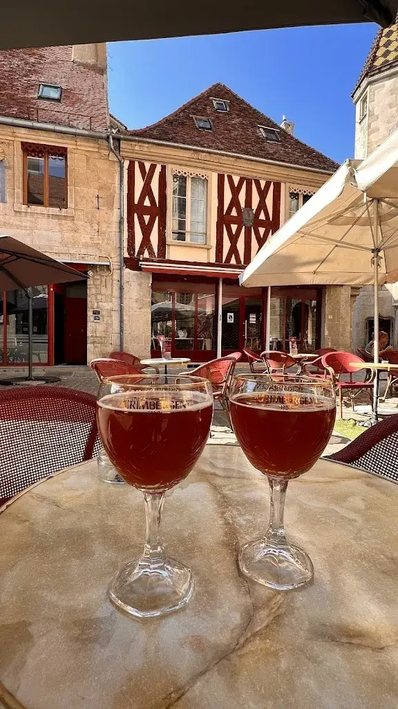 Florence Branchu_Le Mont Drejet_Semur-en-Auxois_review