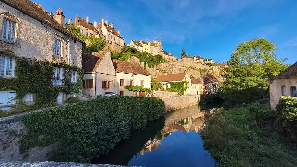 Cité médiévale de Semur-en-Auxois_Semur-en-Auxois_slider_image_3
