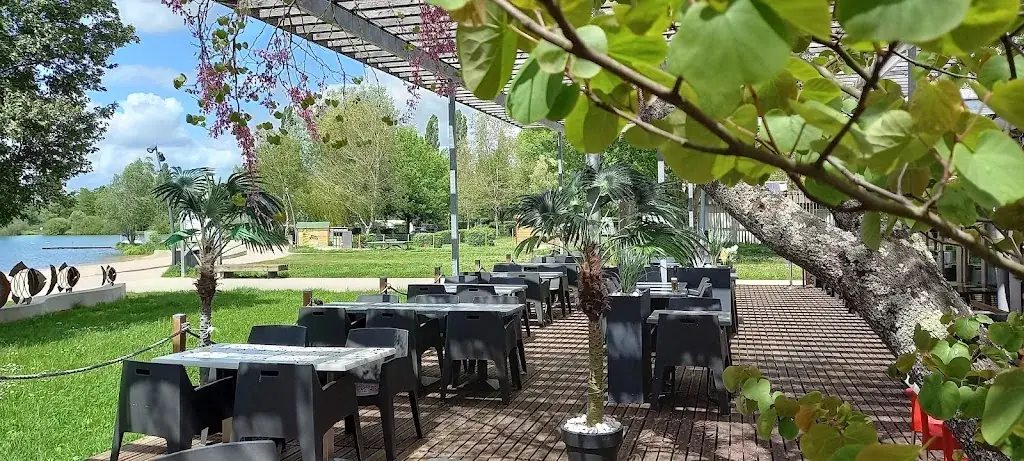 Bar-Restaurant De La Plage ristorante a Vaivre-et-Montoille