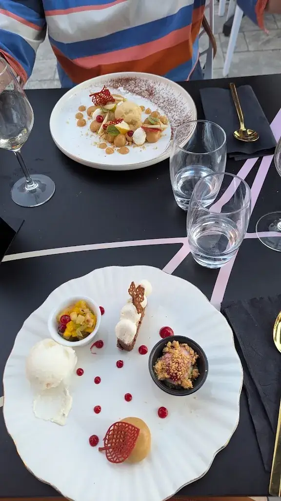 Paul Fransen_l'Arch 1972_Vaivre-et-Montoille_review