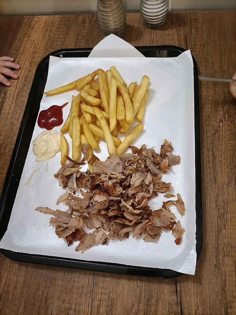 Emmanuelle Storrer_My Food KEBAB Toucy_Toucy_review