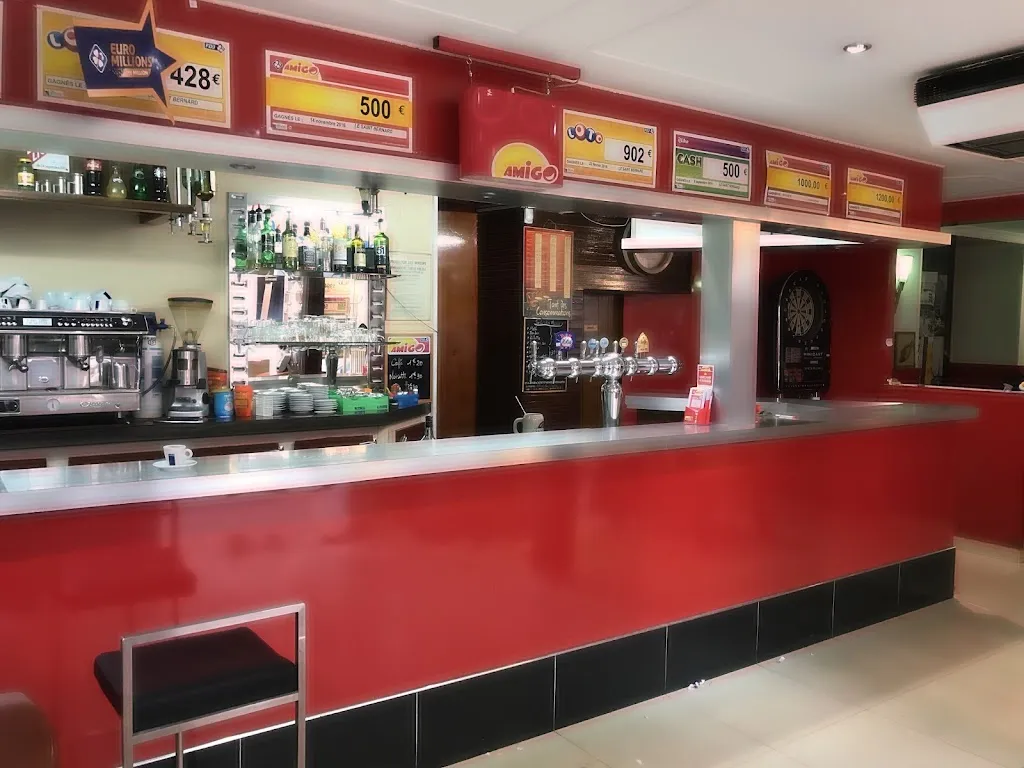 Le Saint Bernard restaurante en Saint-Leu-la-Forêt