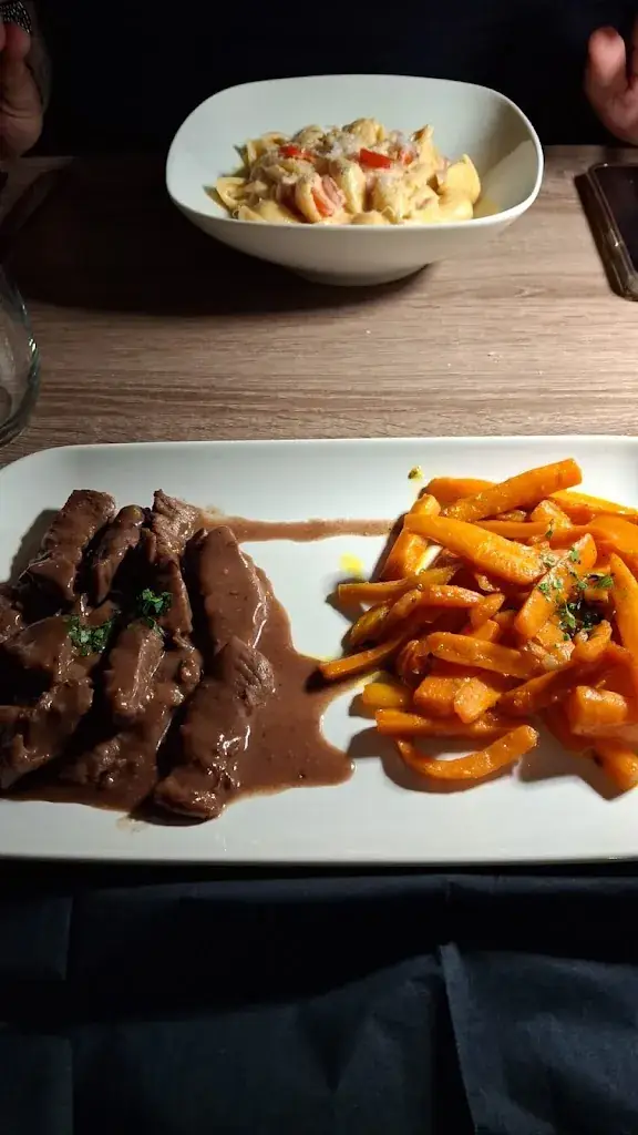 Andre Auclert_Le Lili Crochet_Saint-Leu-la-Forêt_review