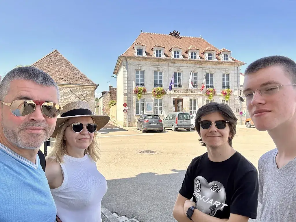 Gilbert Grape_YXIE - Manoir des Arts_Villeblevin_review