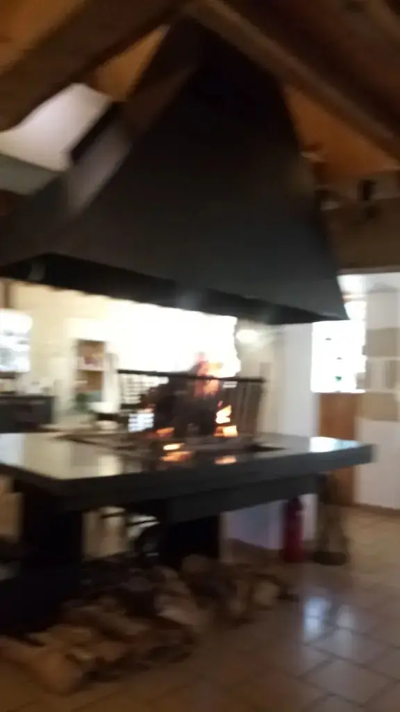 Papy's_Varennes-Vauzelles_slider_image_2