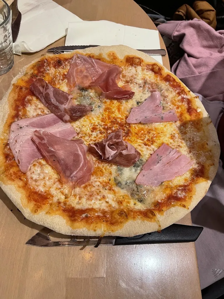 Del Arte_Varennes-Vauzelles_slider_image_3