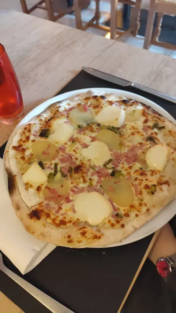 Ryan Jee_LE DONATELLO_Varennes-Vauzelles_review