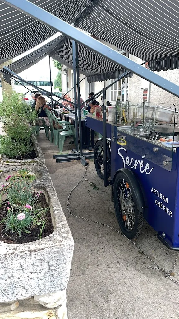 Sacrée artisan crêpier restaurant in Vermenton