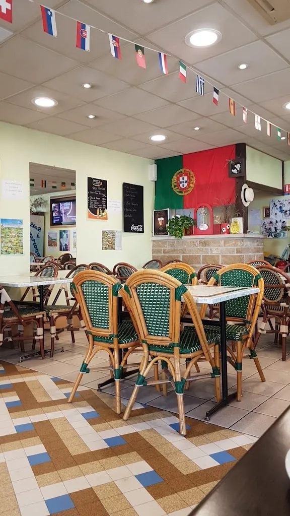 Le Meridien restaurant in Vermenton