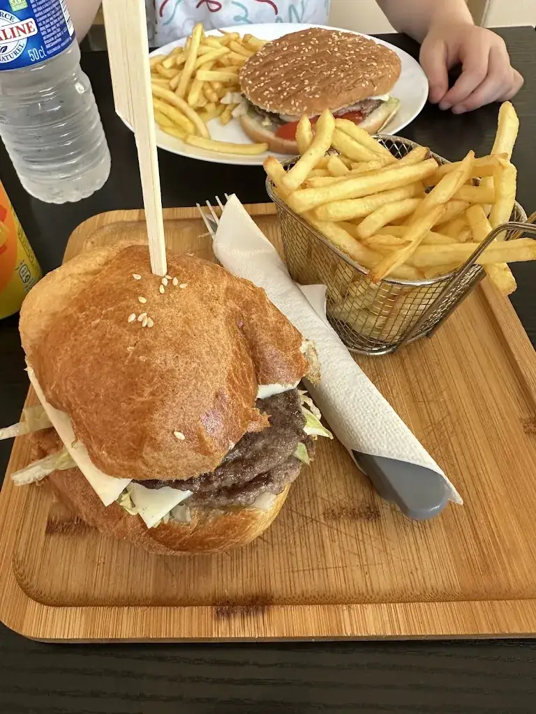 Food Avenue_Venarey-les-Laumes_slider_image_3