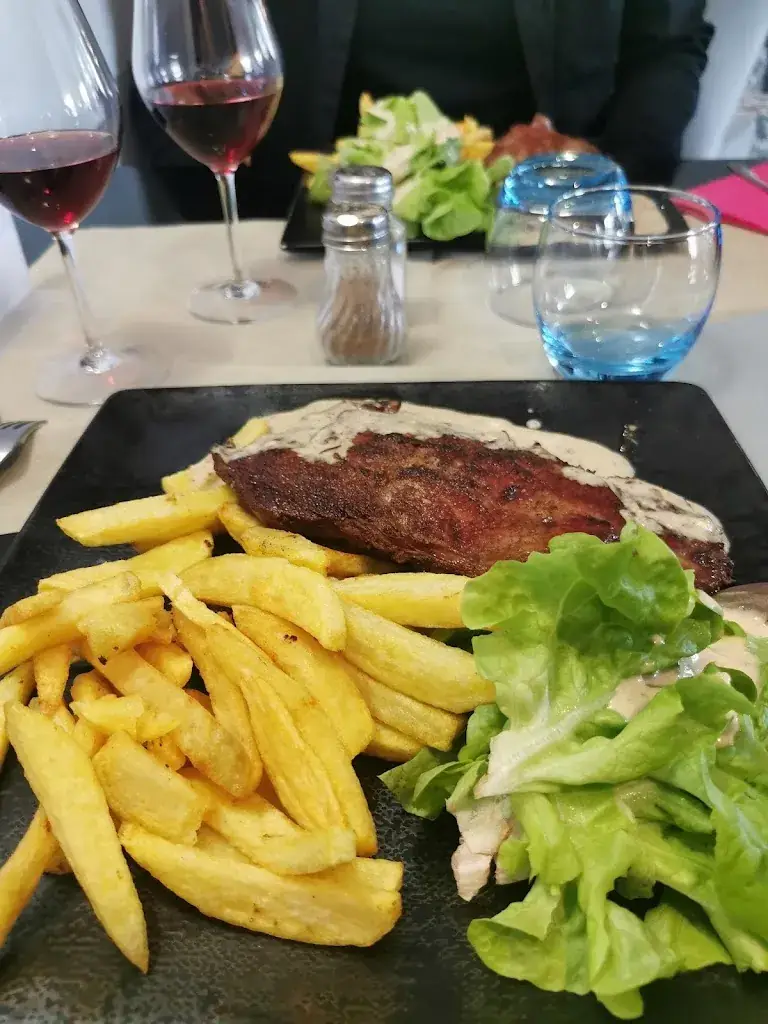 Marjorie_L'esprit_Venarey-les-Laumes_review