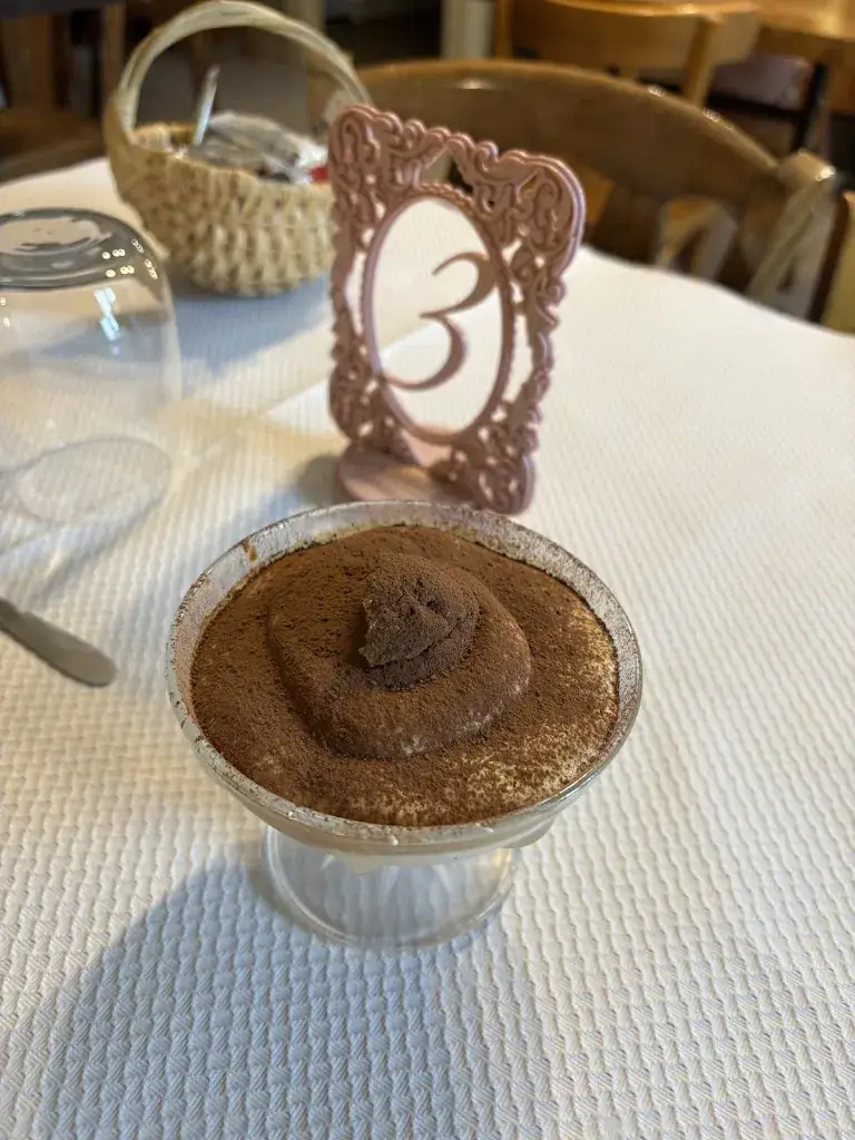 Clémence Grandchamp_Les Routiers-Relais de la Route Blanche_Vitteaux_reseña