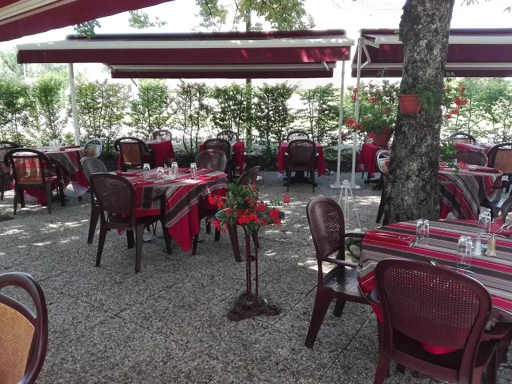 Logis Auberge de la Terrasse restaurant à Villersexel