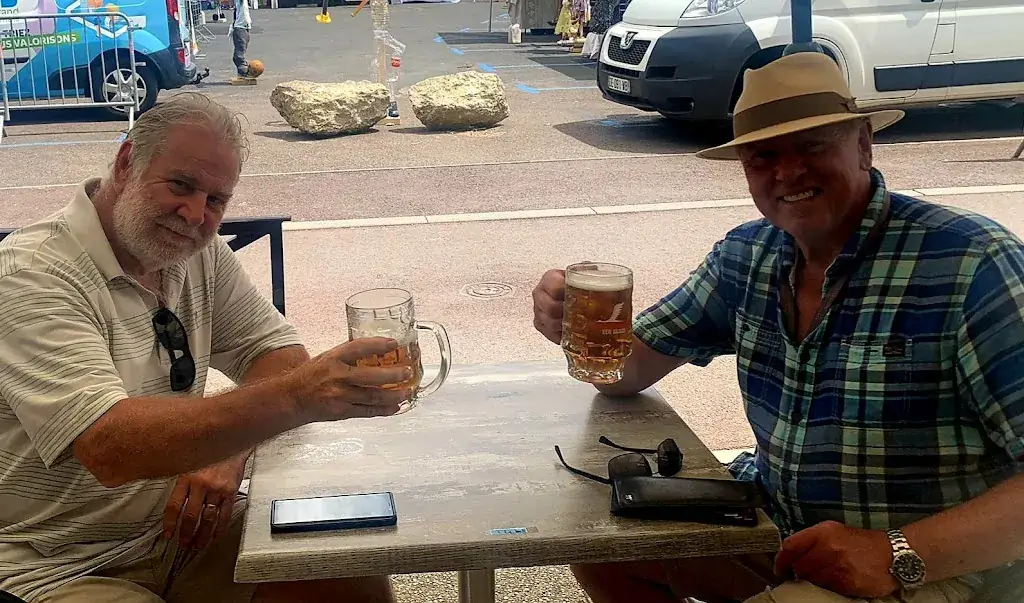 duncan mackie_Bar Restaurant de La Halle_Villeneuve-sur-Yonne_review