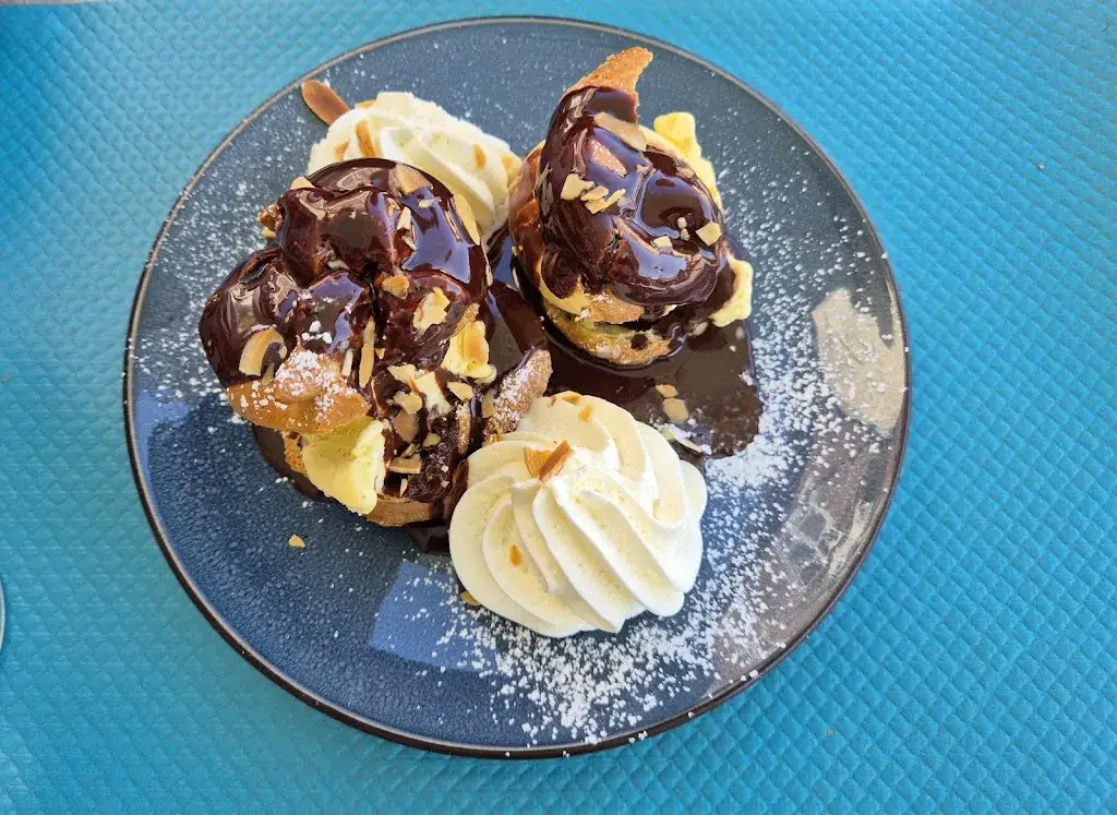 Bar Restaurant de La Halle_Villeneuve-sur-Yonne_slider_image_3