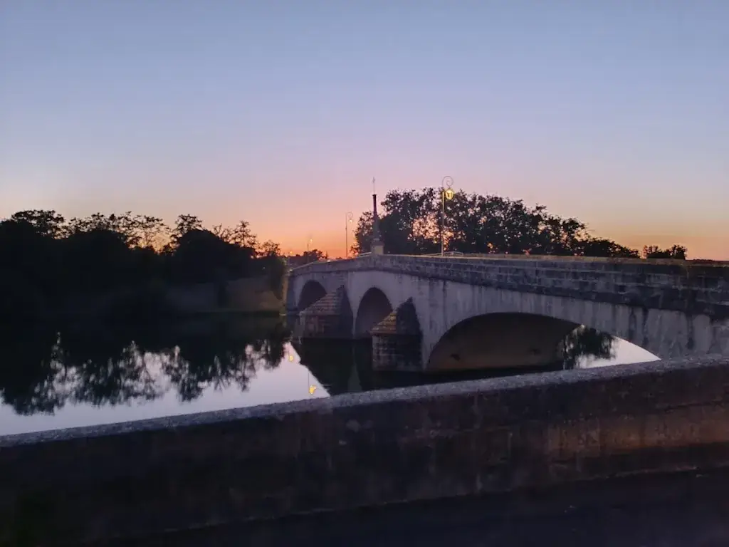 Julie Bricaud_Ponte Vecchio Laetitia et Samuel_Villeneuve-sur-Yonne_review