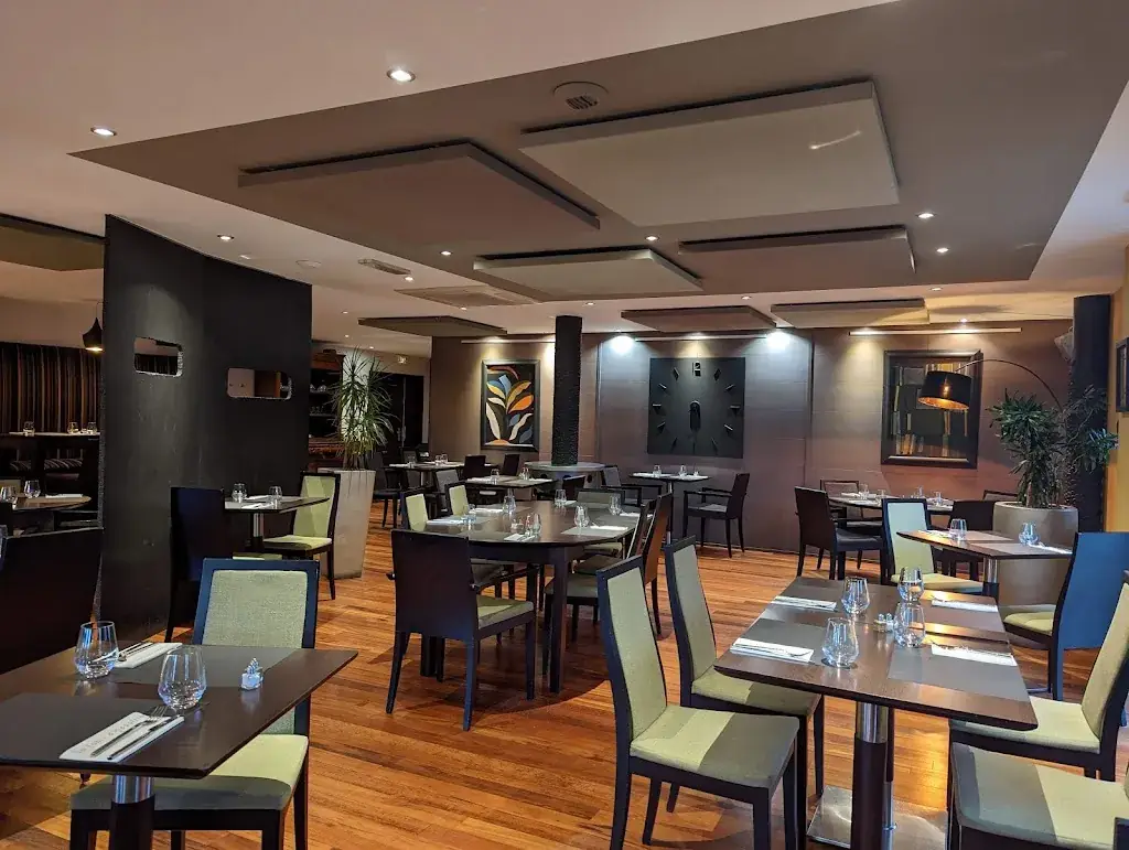 La table d'Hippolyte_Cesson-Sévigné_slider_image_1