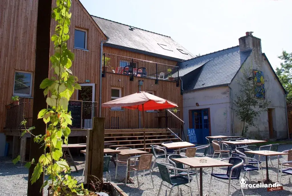 Le Champ Commun_Augan_slider_image_1