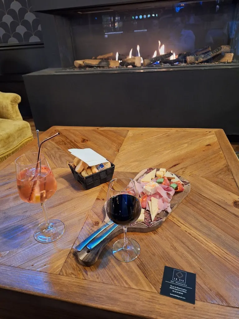 Menu_LE SIX_Argentré-du-Plessis_immagine_1