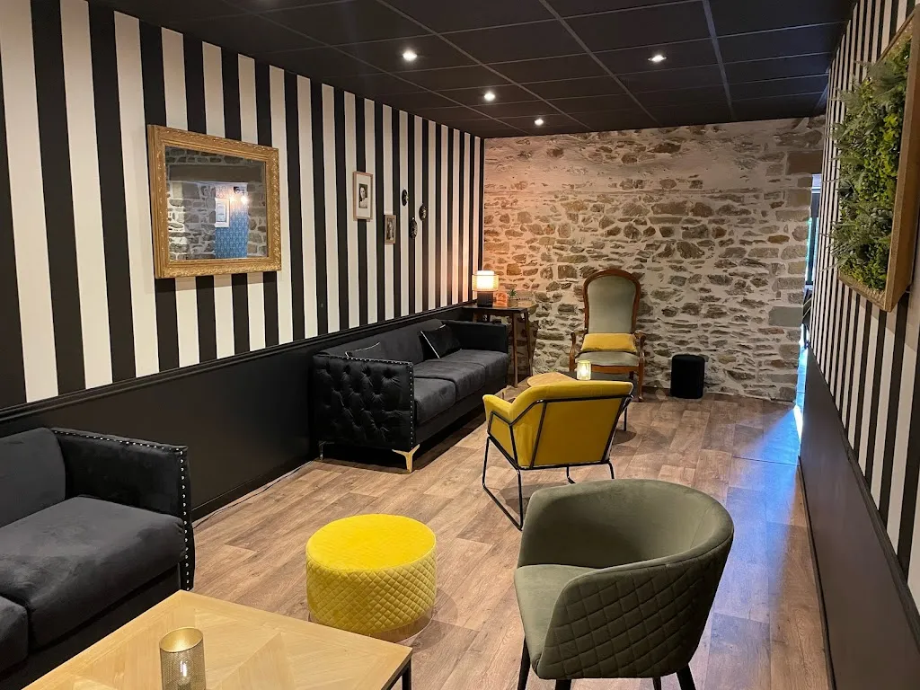 LE SIX_Argentré-du-Plessis_slider_image_3