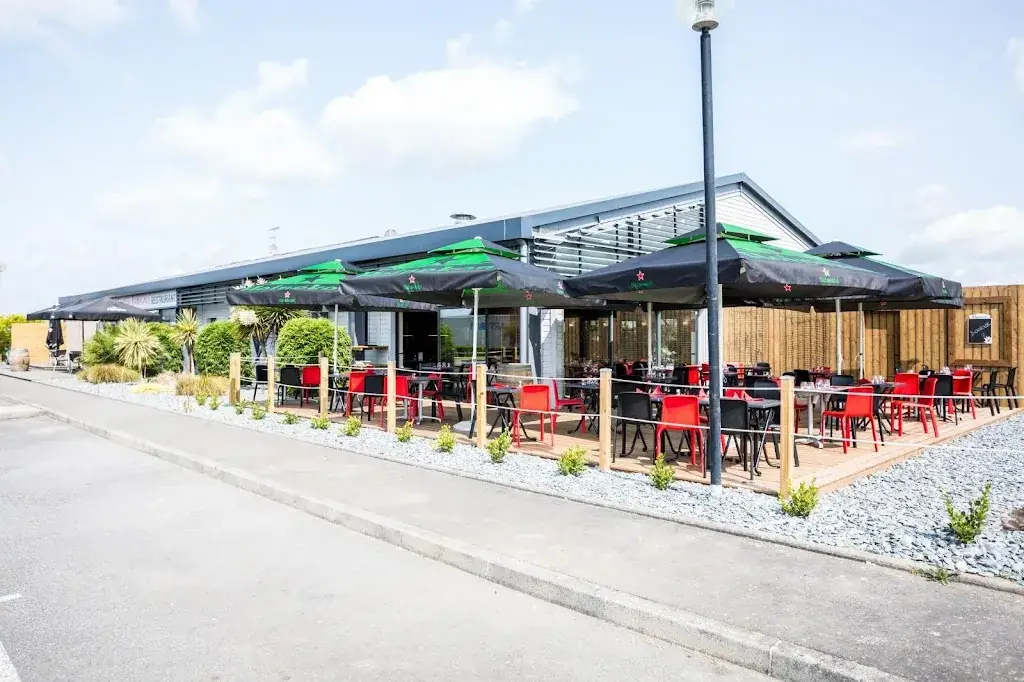 La P'tite Fringale restaurant in Étrelles