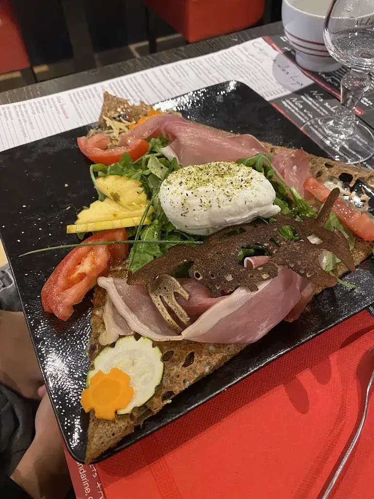 Emmanuel GdB_Crêperie des Lys_Argentré-du-Plessis_review