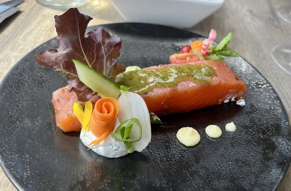 Lynne Morelli_L'Abri-Côtier_Arradon_review