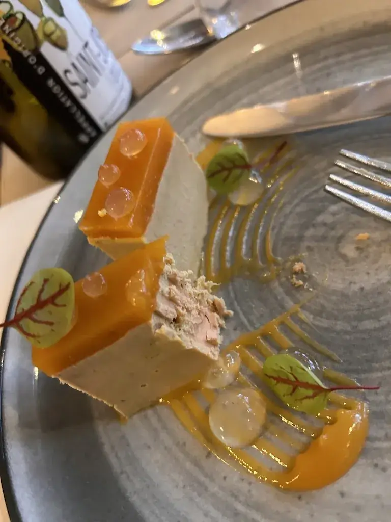 Yi Zheng_Restaurant La Veyrie vendredi soir_Bernin_recensione