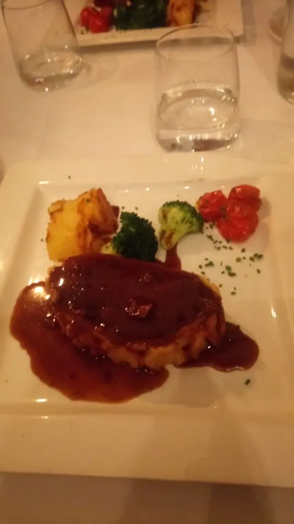 jean-raynal BEBEL_Auberge des Charmettes_Torcy_review