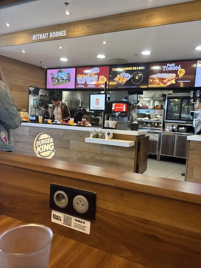 REY BONIFACIO_Burger King_Collégien_review