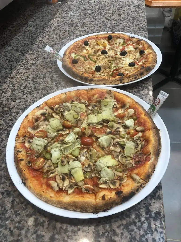 Hollywood pizza_Tournus_slider_image_2