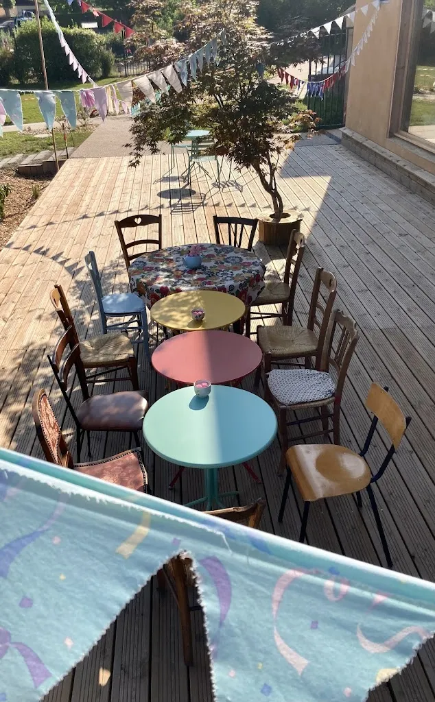 Café des Eaux Sauvages Restaurant in Bilieu