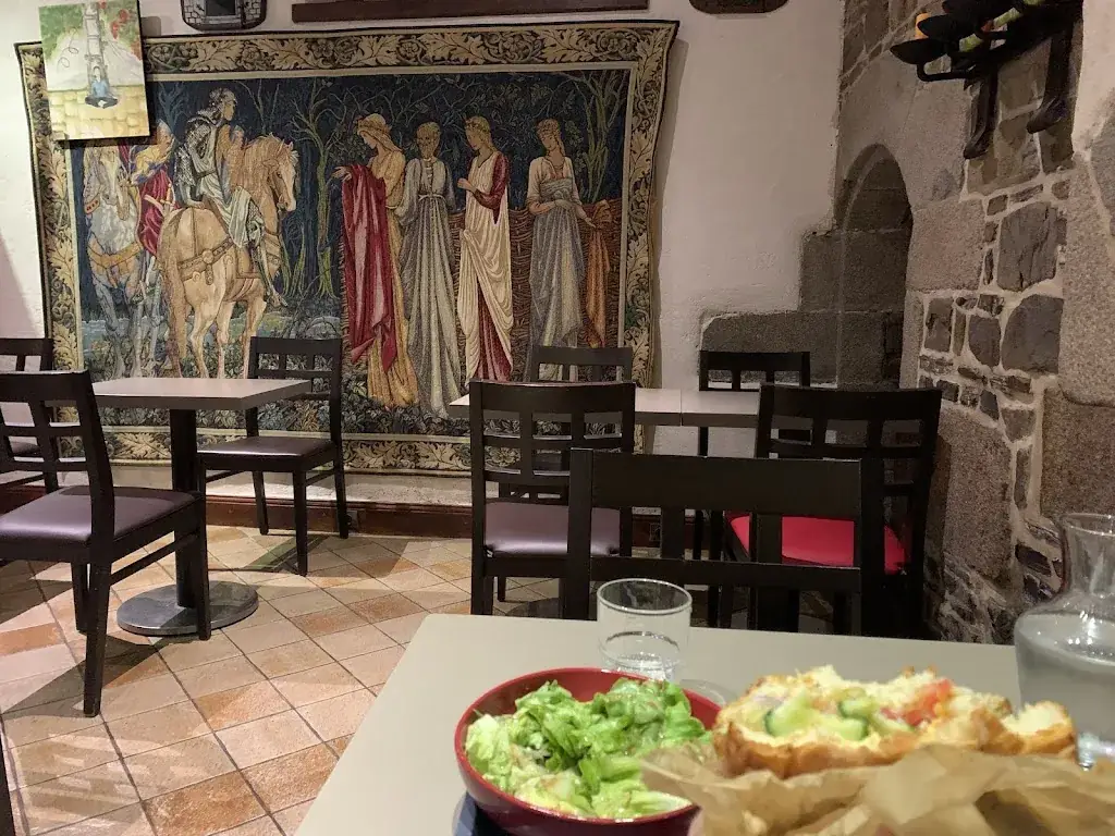 Zélie Tsang_Le Pledran_Dol-de-Bretagne_review