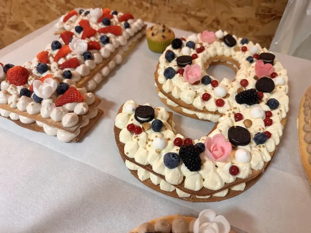 Restaurant le hangar Ambon_Ambon_slider_image_2