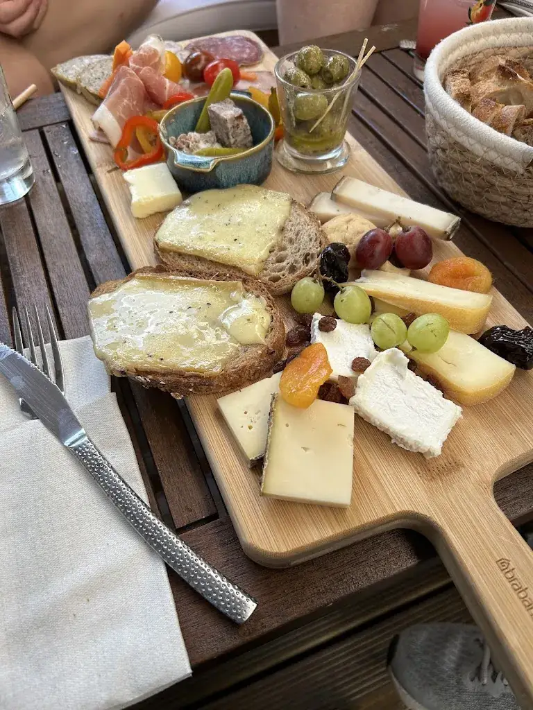 Menu_L' Ambonpoint_Ambon_immagine_4