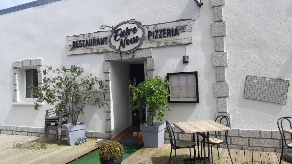 ENTRE-NOUS PIZZA AMBON ristorante a Ambon
