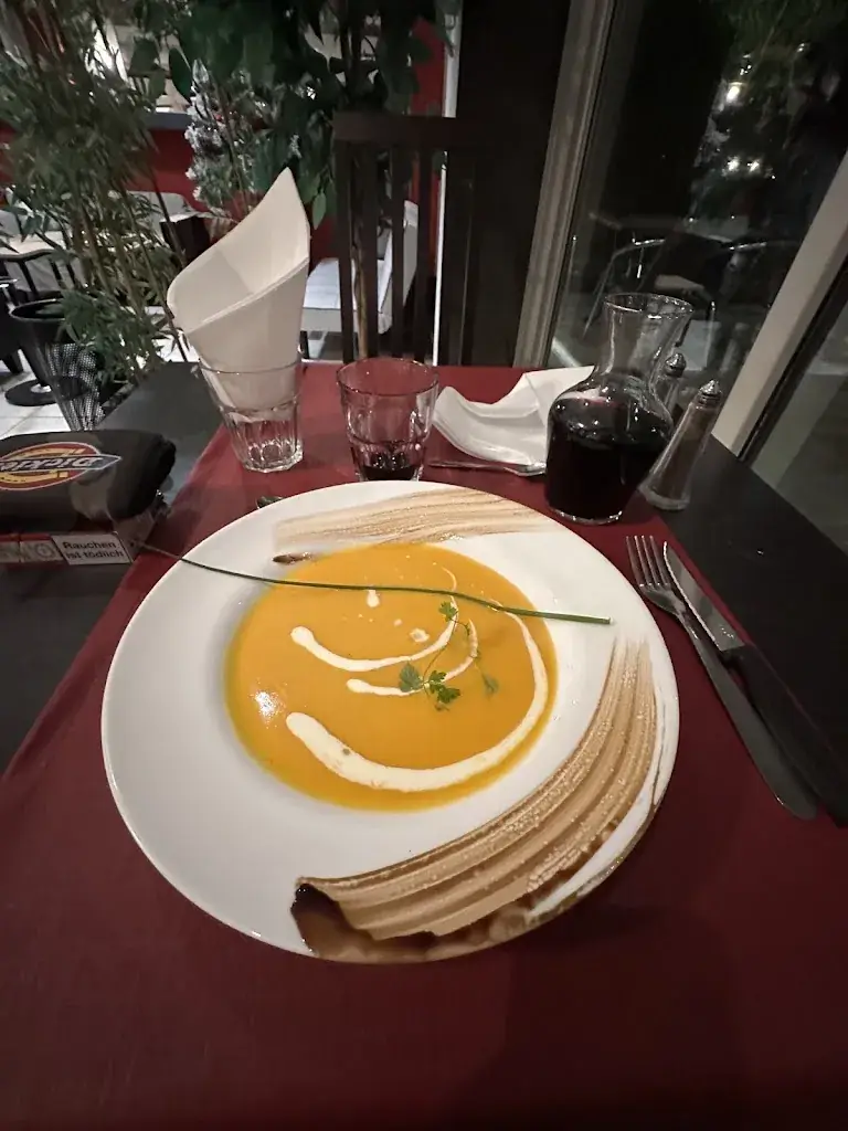 Pascal Schulz_Le Maxime's_Alixan_review