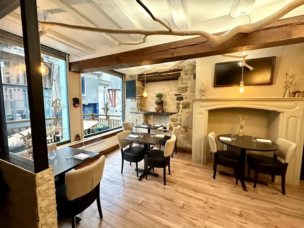 pascale blue_Entre Nous_Vitré_recensione