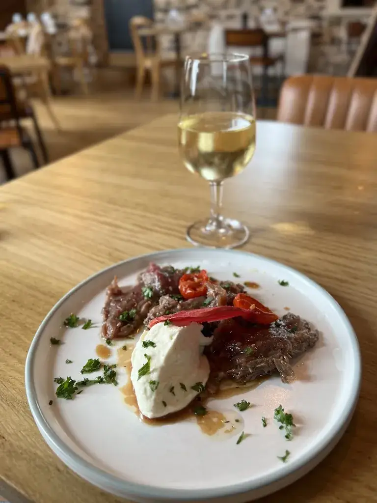 Coline DEMARETZ_Le Petit Bouchon Restaurant_Vitré_review