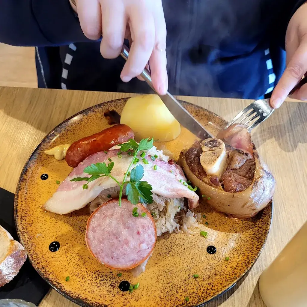 Jack BadJack_Casa Breizh_Bain-de-Bretagne_review