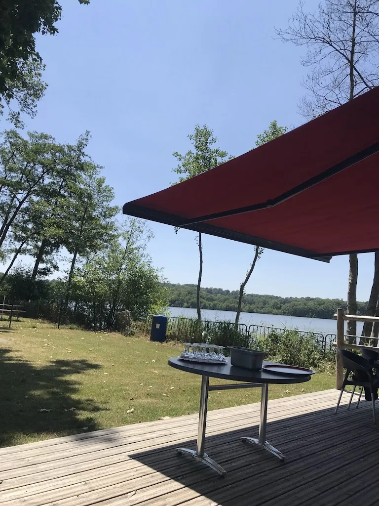 La paillote du lac restaurant in Bain-de-Bretagne