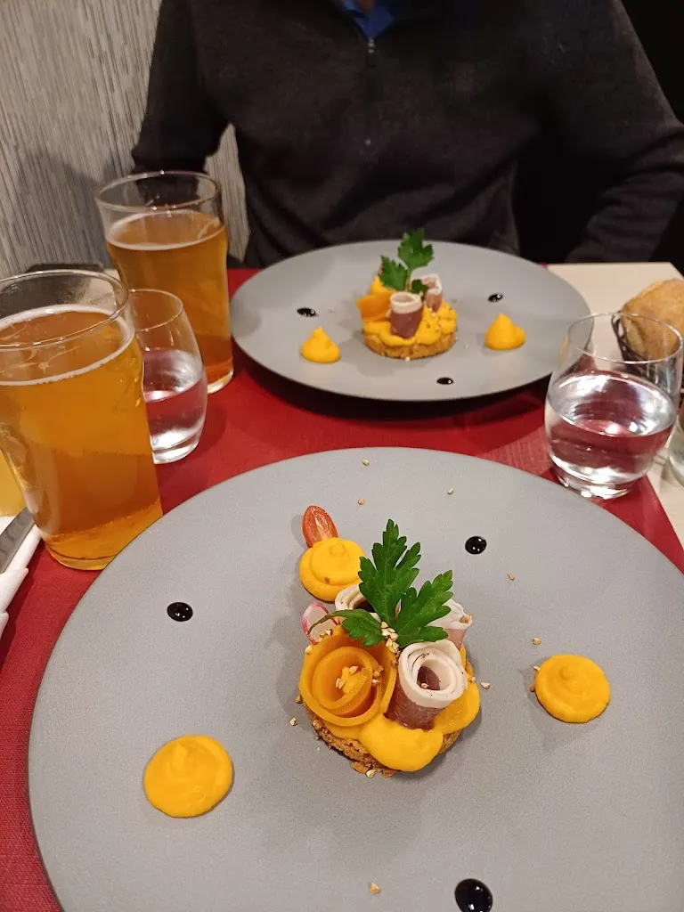 RachelC Warnes_Logis Hôtel la Croix Verte le Relais des Moulins_Bain-de-Bretagne_review