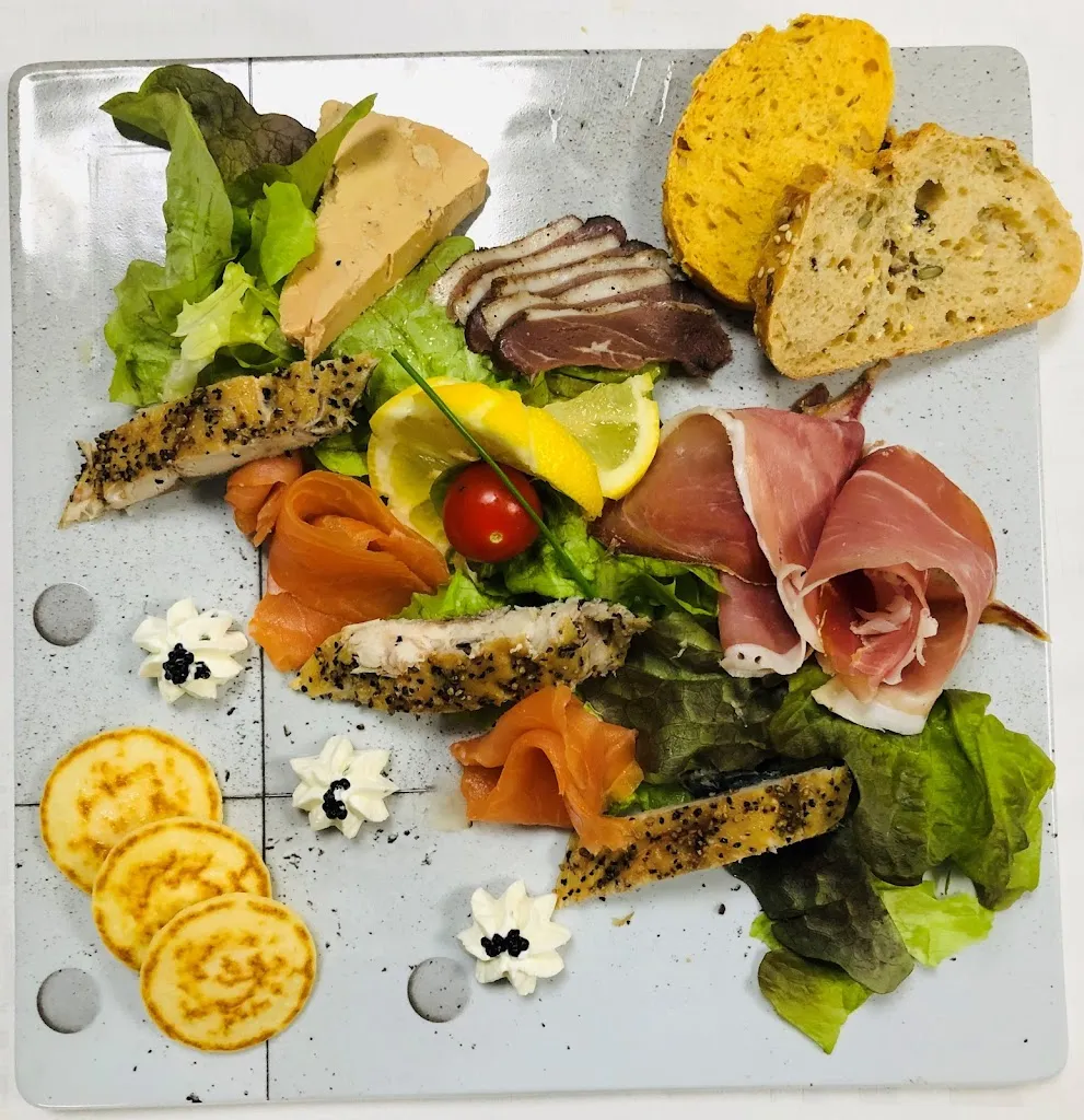 Logis Hôtel la Croix Verte le Relais des Moulins_Bain-de-Bretagne_slider_image_3