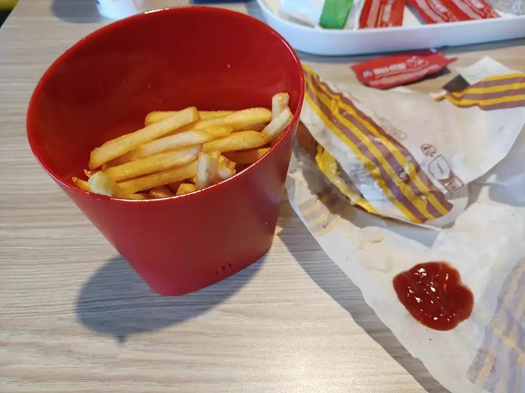 Menu_McDonald's_Bain-de-Bretagne_image_8