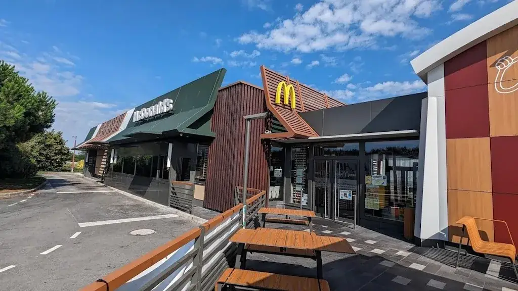 McDonald's ristorante a Bain-de-Bretagne