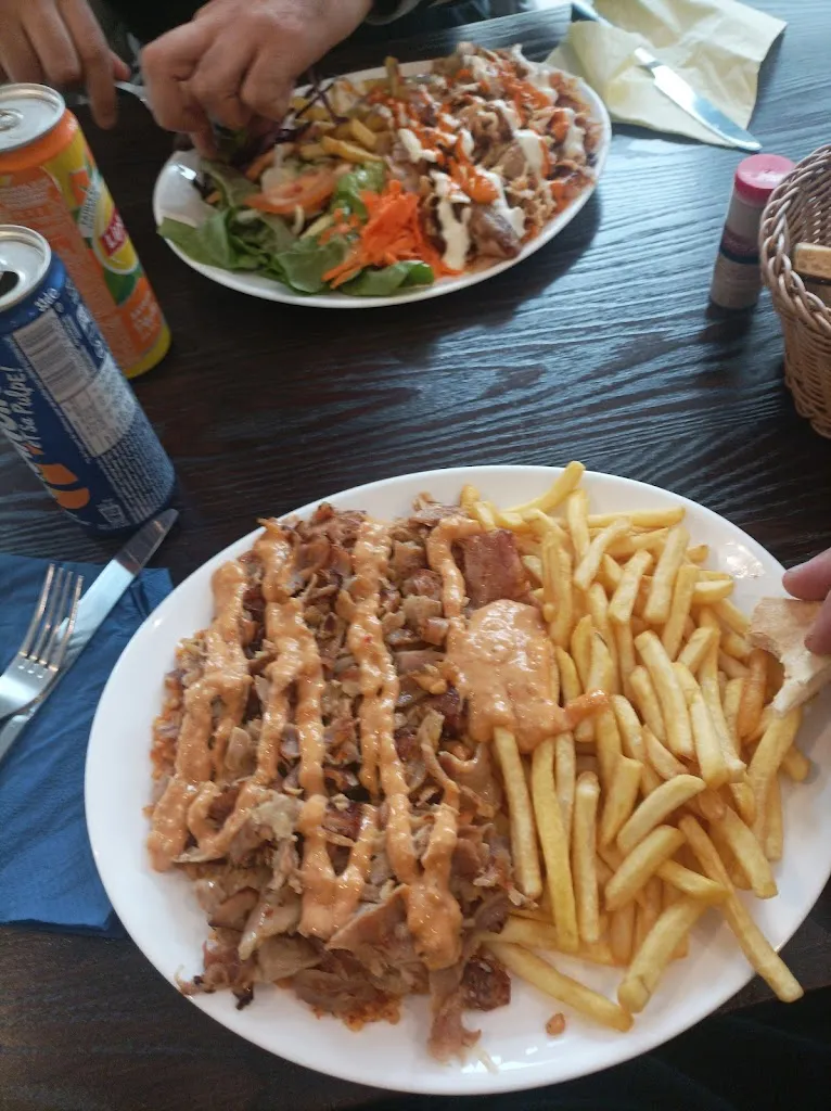 Menu_Dersim kebab_Bain-de-Bretagne_image_5