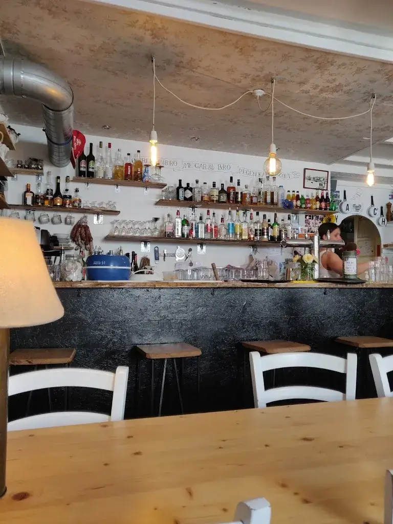 Andrea Moro_LE YAC'H_Auray_review