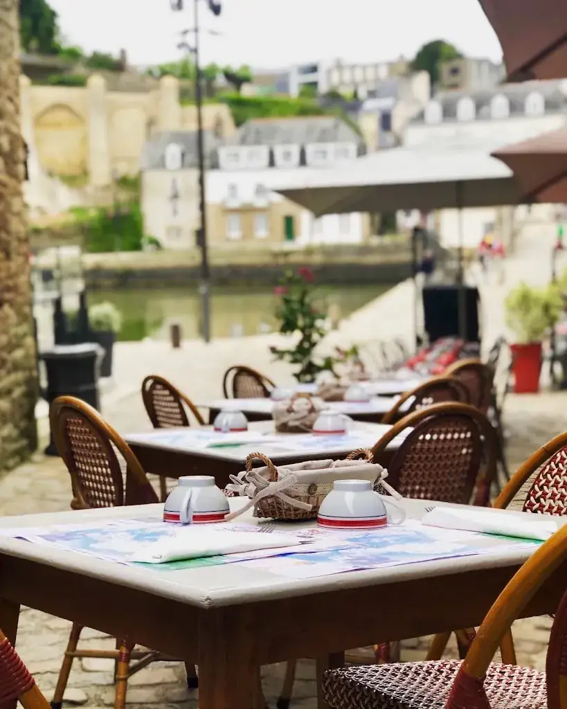 Crêperie La Goustanaise restaurant in Auray